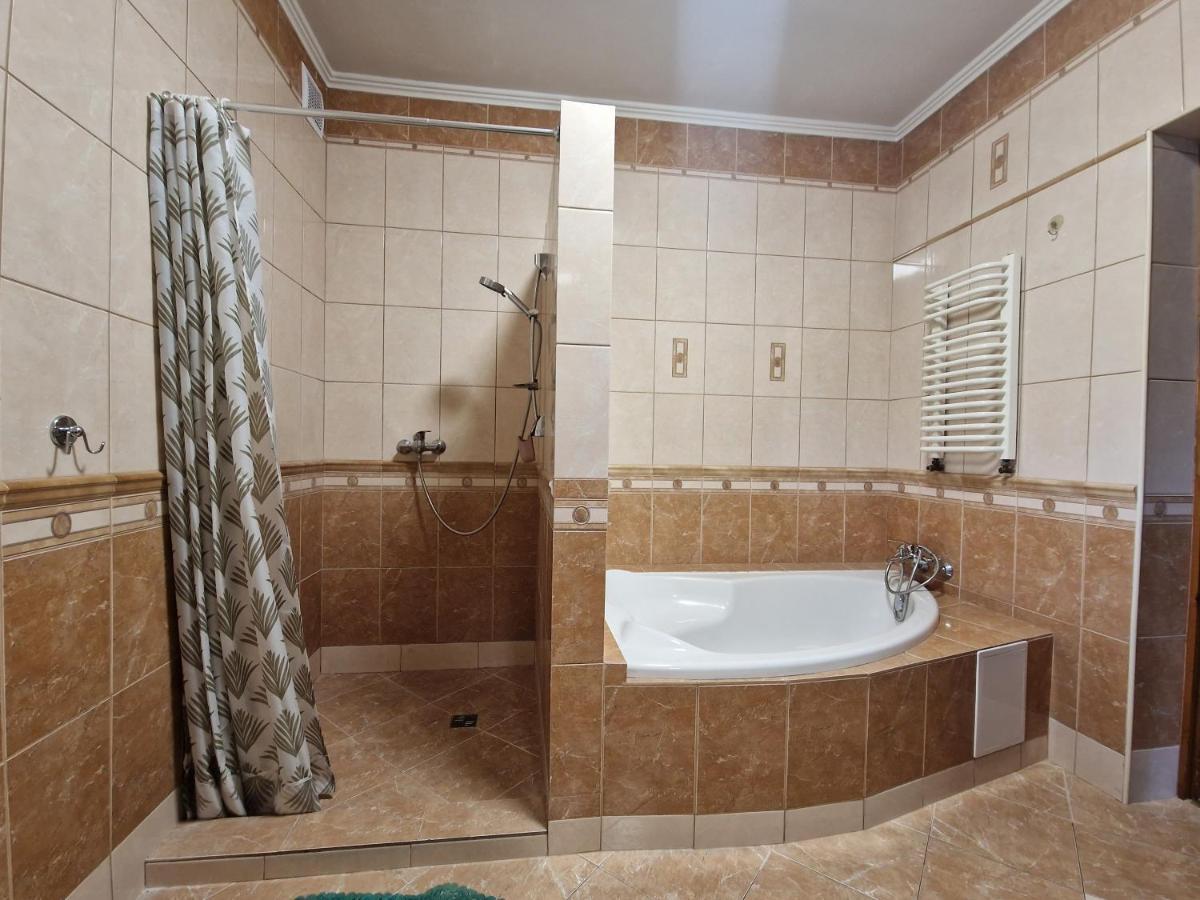 Cichy Zakatek Klodzko Apartment Bagian luar foto